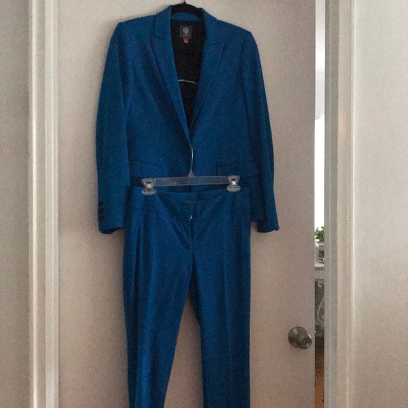 Dress suit - Picture 3 of 5